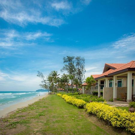 Borneo Beach Villa & Suite Kota Kinabalu Exterior photo