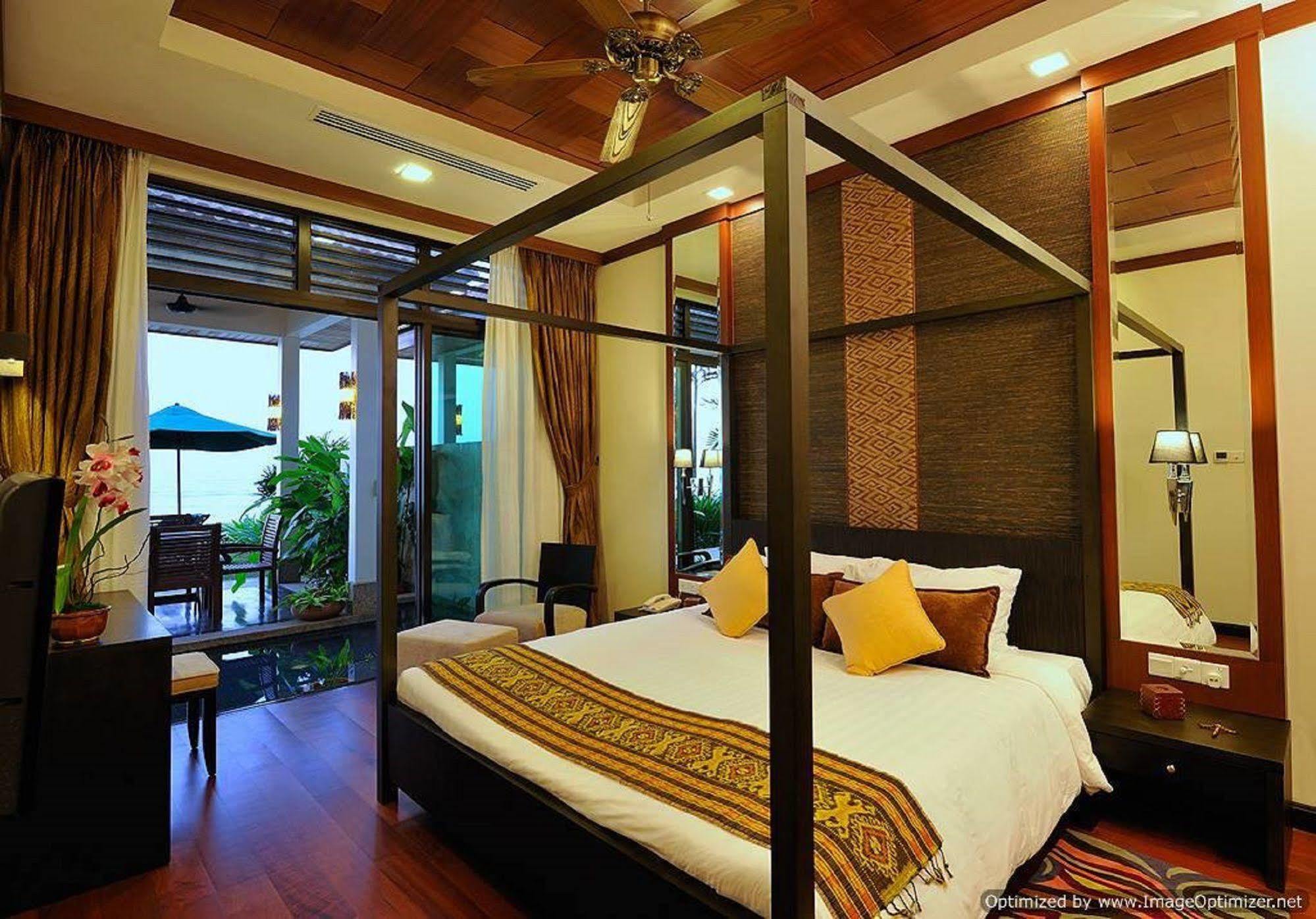 Borneo Beach Villa & Suite Kota Kinabalu Exterior photo